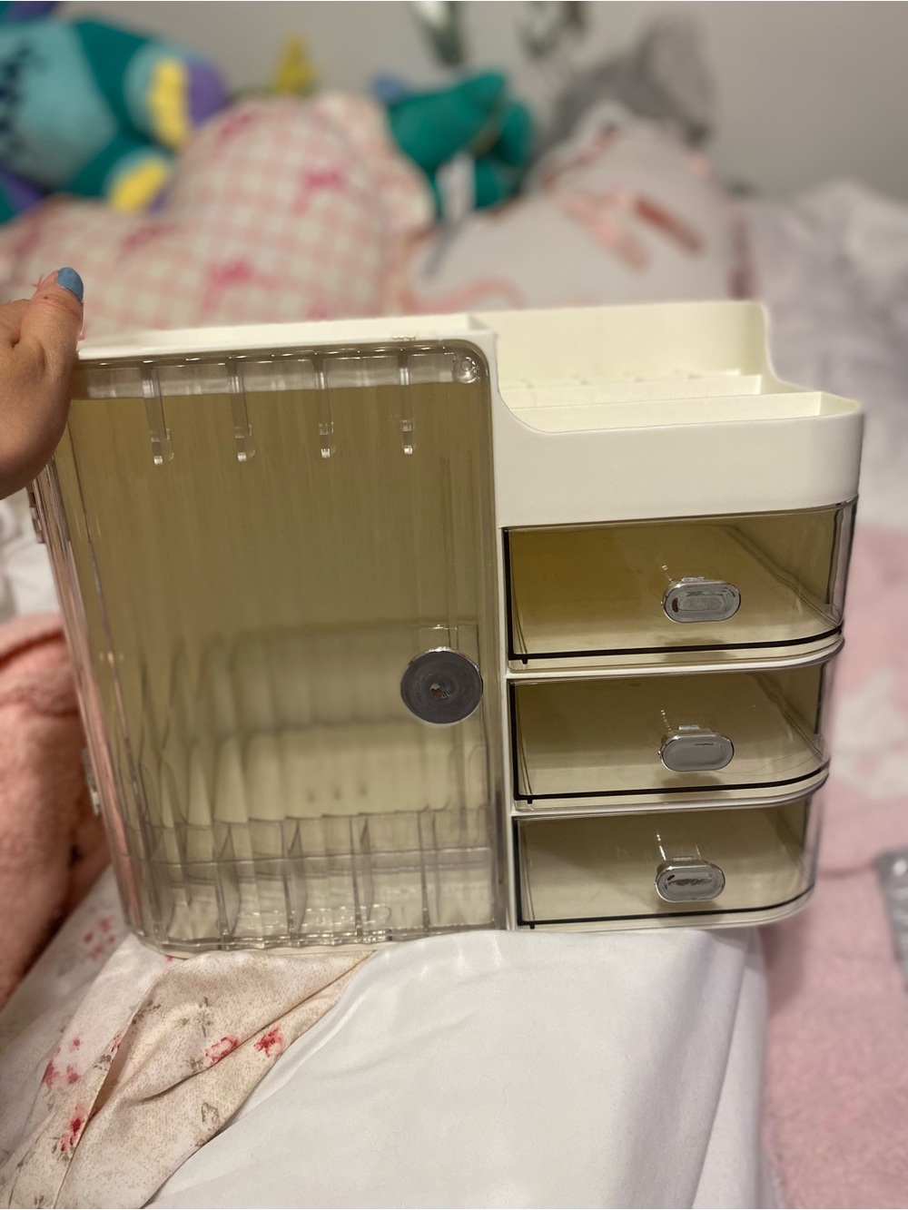 Plastic Cosmetic and Makeup Organizer Drawer with Clear Beige Compartments